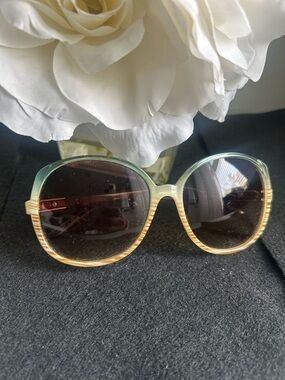 Sunglasses Green and Brown oval shape